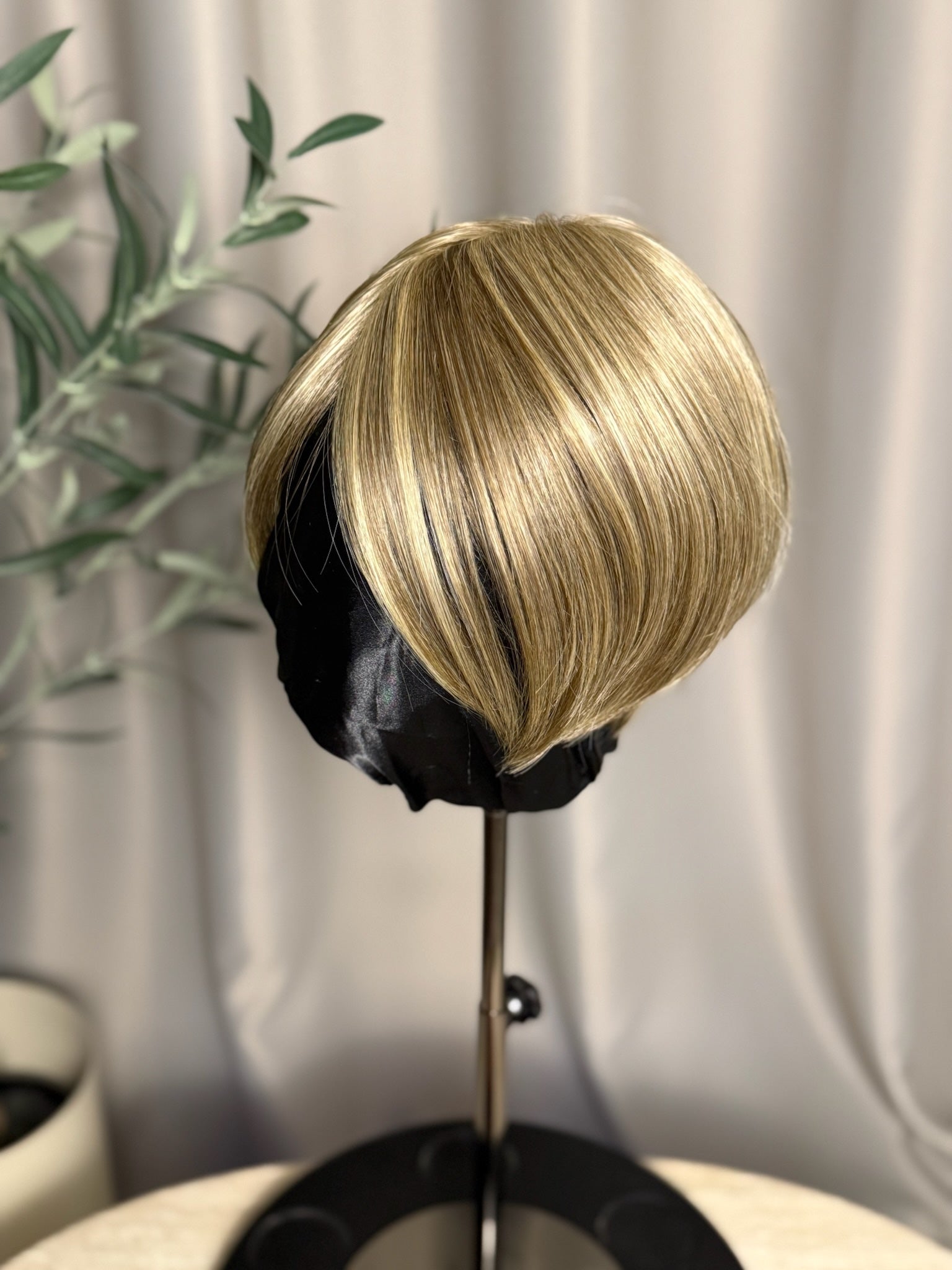 BELGRAD-D´WIGS VÄRMEBESTÄNDIGA FIBER-25cm
